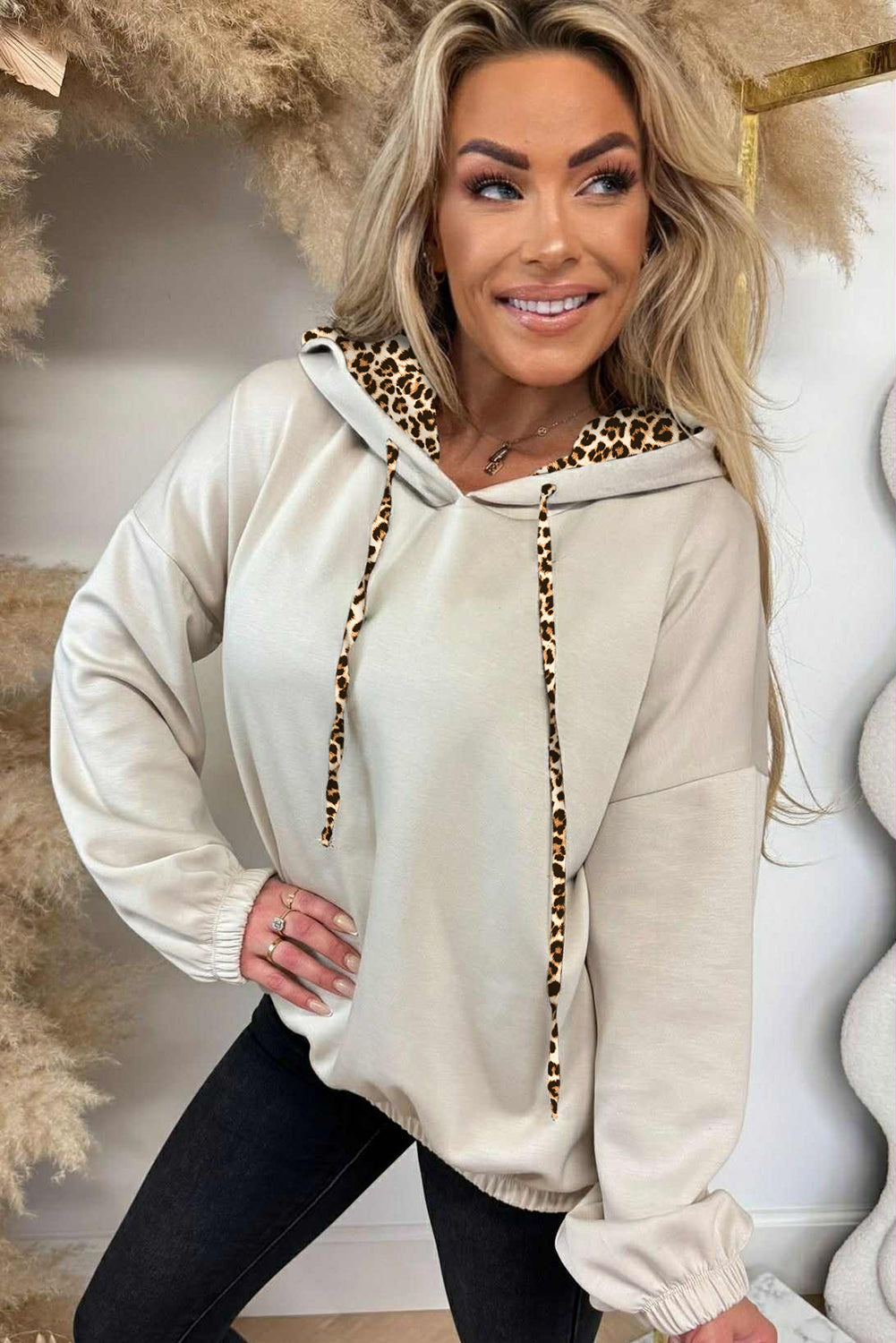 Jet Stream Drawstring Leopard Contrast Liner Hooded Baggy Sweatshirt