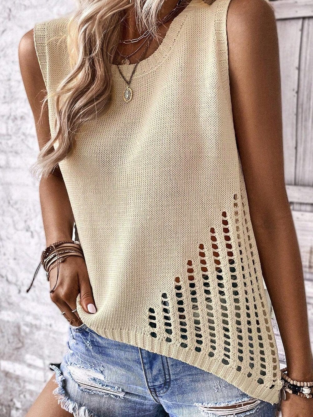 Beige Pointelle Bottom Detail Knitted Sleeveless Sweater Tank Top