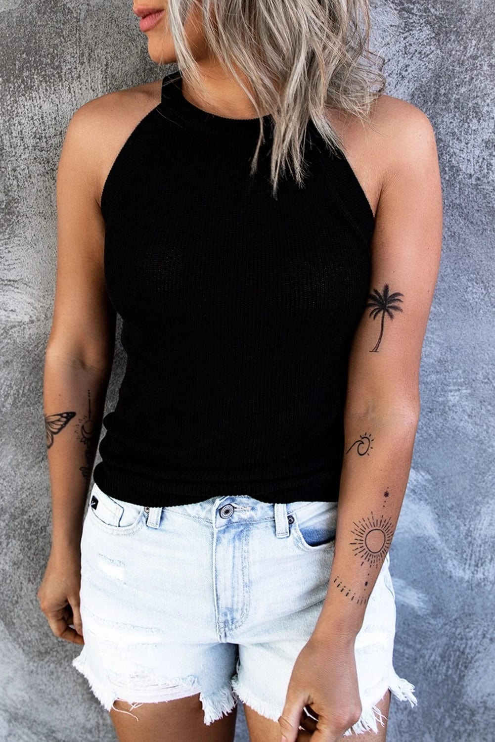 Black Sleeveless Crew Neck Tank Top for Women