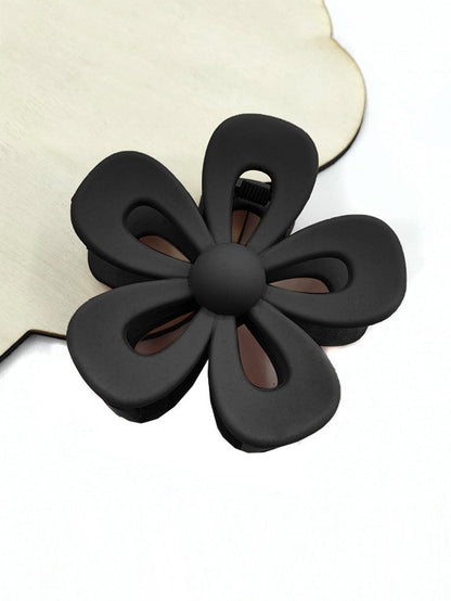 Black Sweet Hollowed Flower Shape Claw Clip