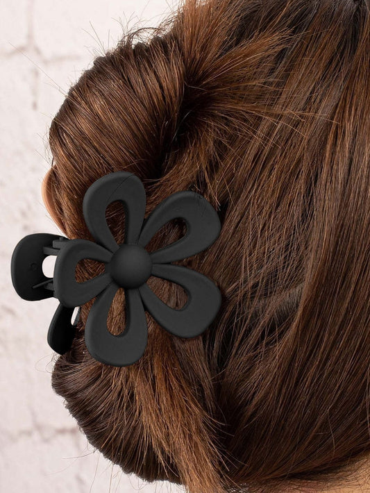 Black Sweet Hollowed Flower Shape Claw Clip