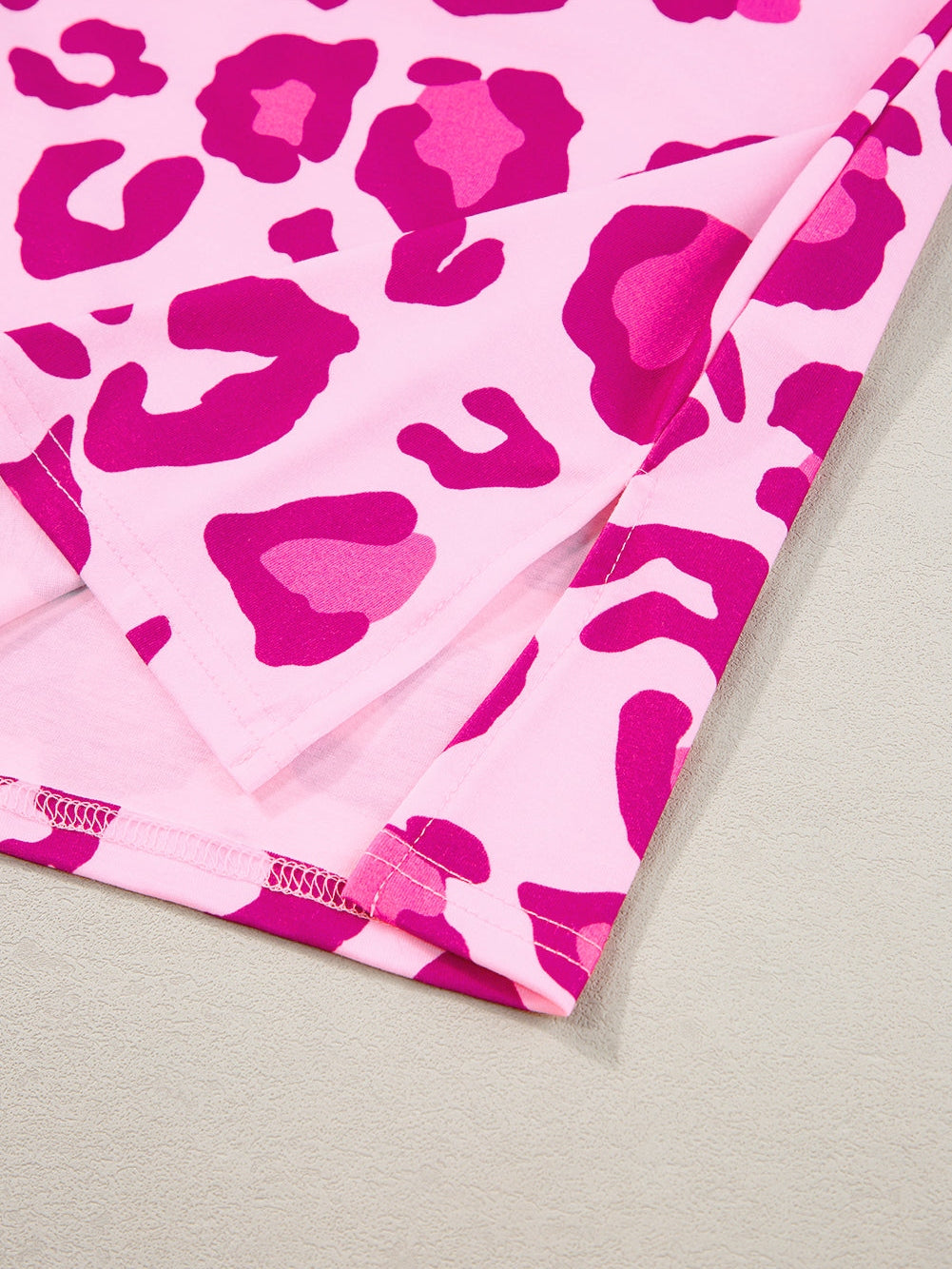 Floral Leopard Print Oversized V-Neck Plus Size T-Shirt