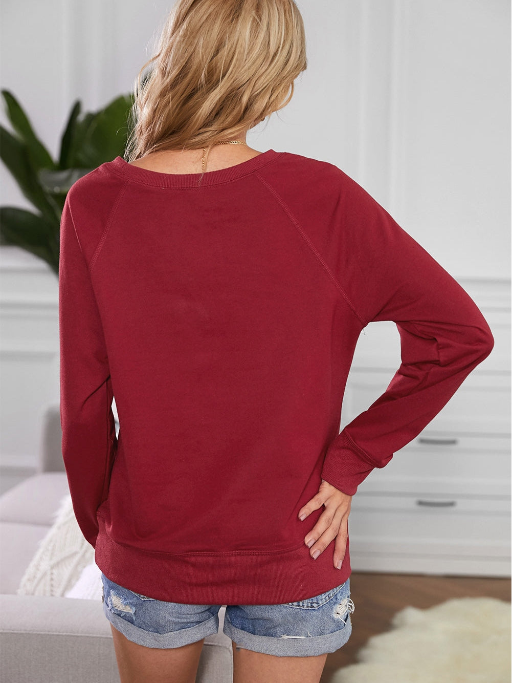 Fiery Red Solid Pullover Sweater with Crew Neck