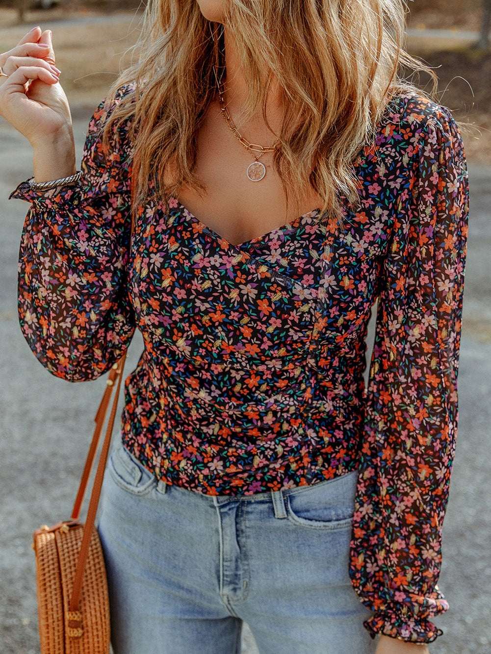 Elegant Black Floral Blouse with Bubble Sleeves