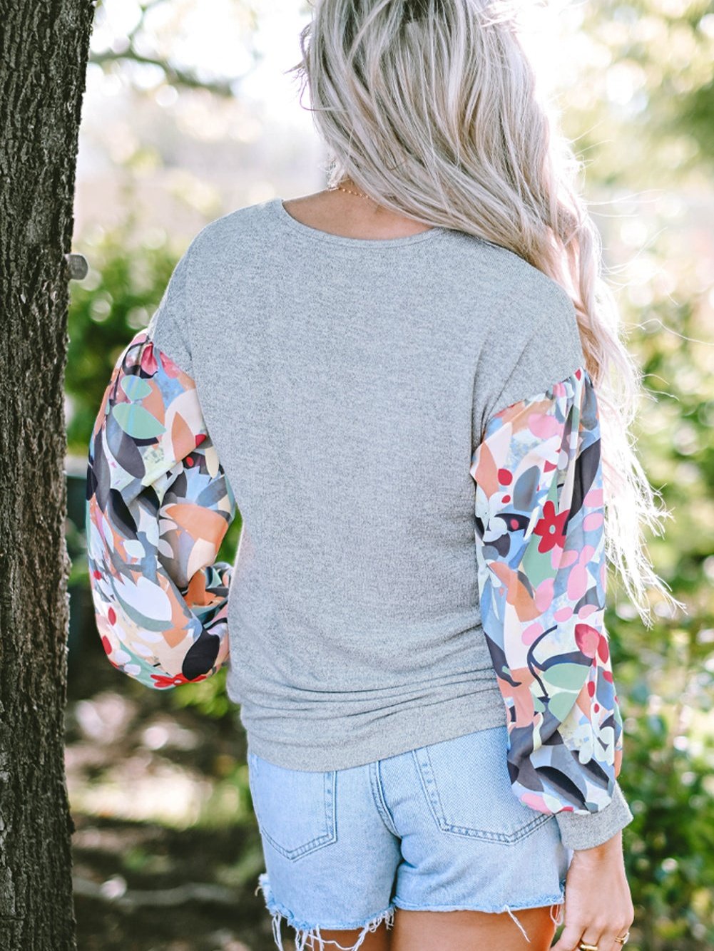 Elegant Gray Floral Lantern Sleeve V-Neck Blouse