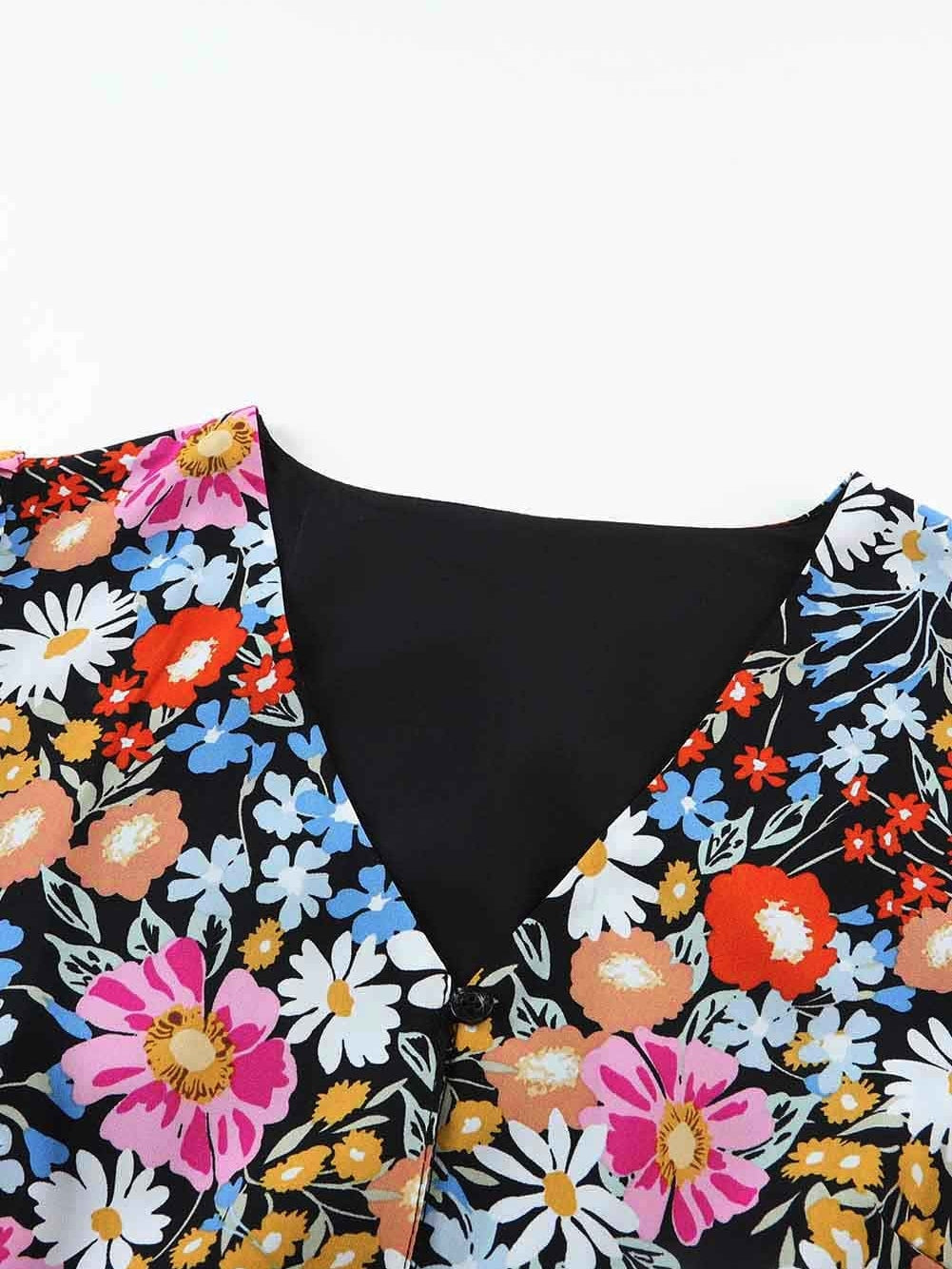 Chic Black Floral Tiered Maxi Dress with Short Sleeves