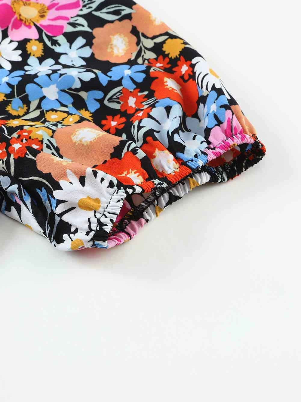 Chic Black Floral Tiered Maxi Dress with Short Sleeves