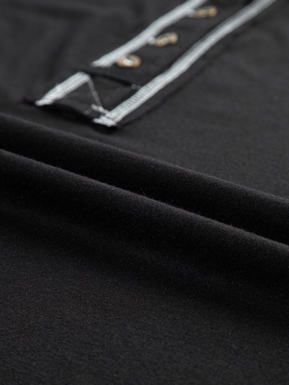 Chic Black Henley Tank Top with Exposed Seam & Contrast Stitching