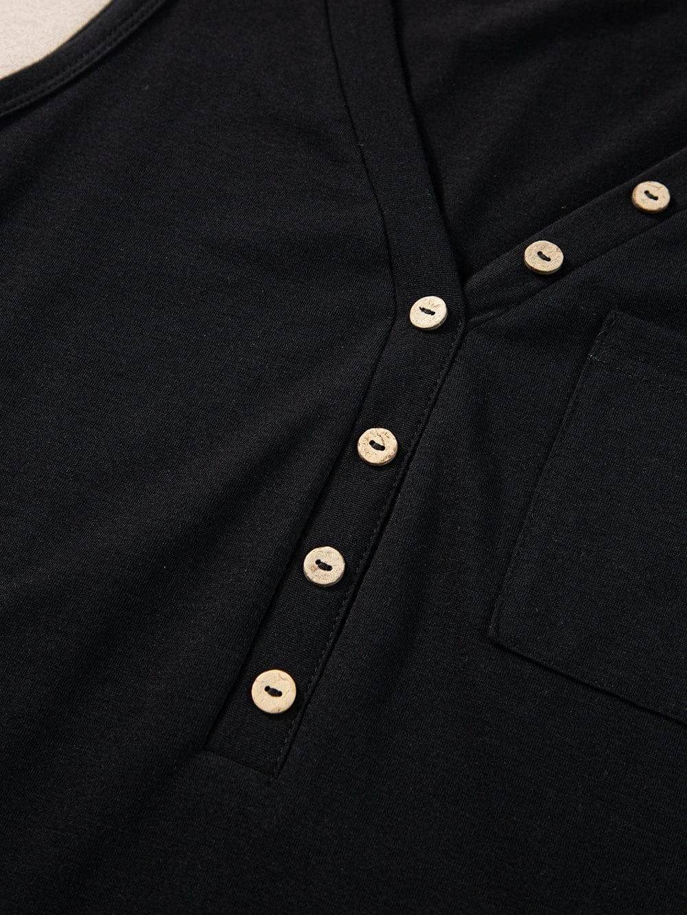 Chic Black V Neck Sleeveless Tank Top with Patched Pocket