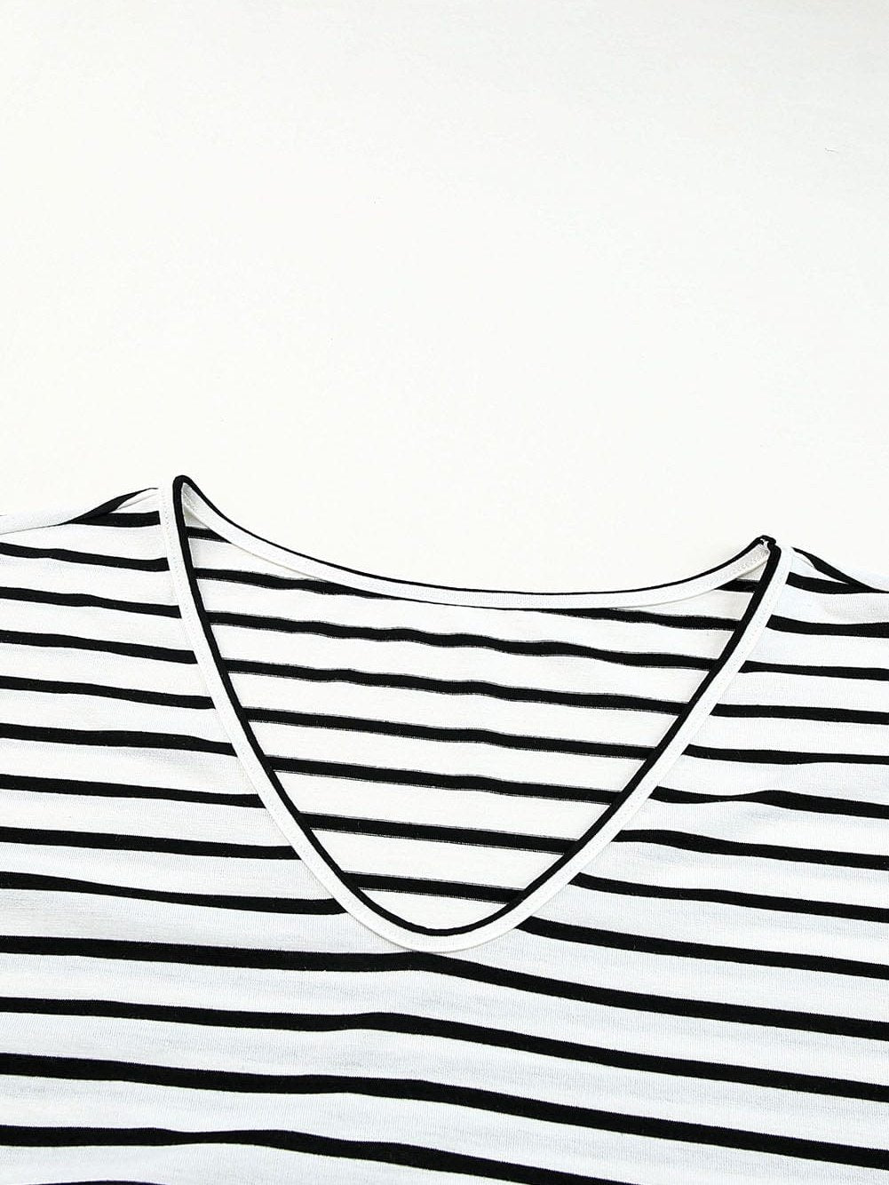 Chic Black V-Neck Striped Maxi Dress with Side Slits