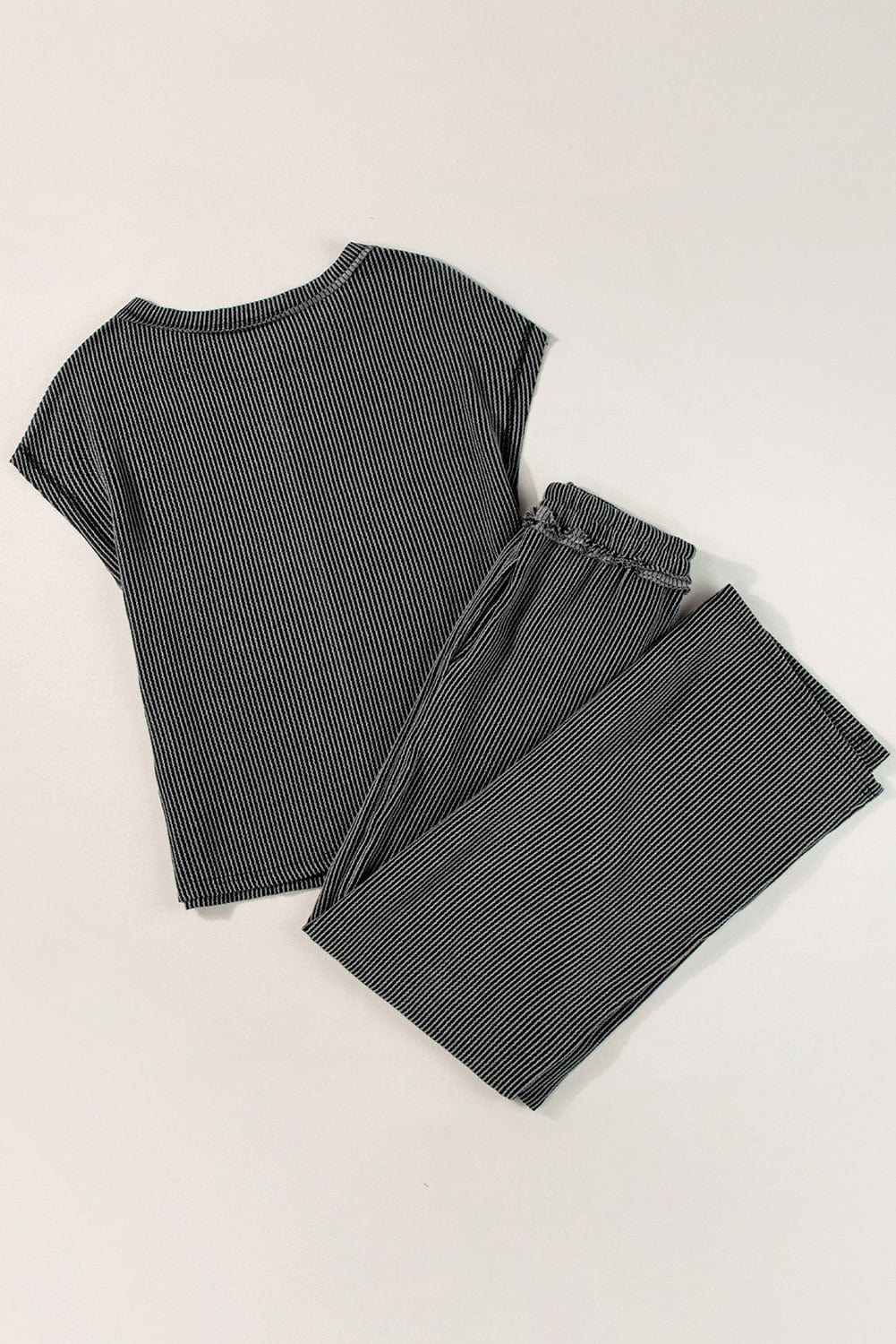 Chic Carbon Grey Ribbed Two-Piece Set with Exposed Seams