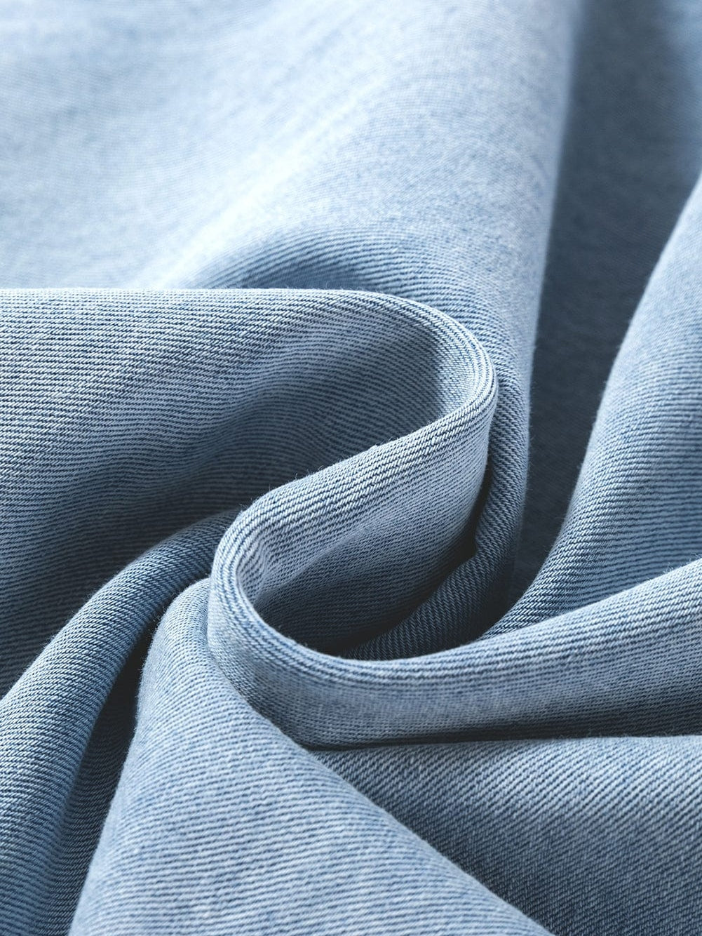 Chic Denim V-Neck Sleeveless Dress in Beau Blue Chambray