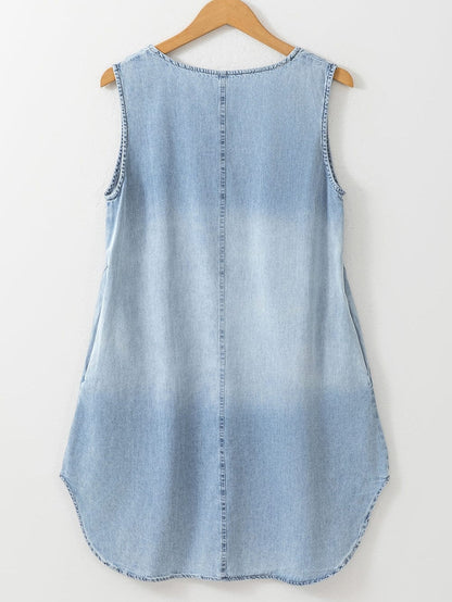 Chic Denim V-Neck Sleeveless Dress in Beau Blue Chambray