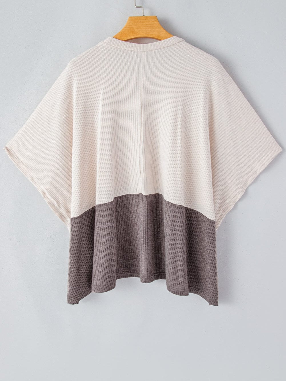 Chic Pale Khaki Ribbed Knit Color Block Poncho with Split Side