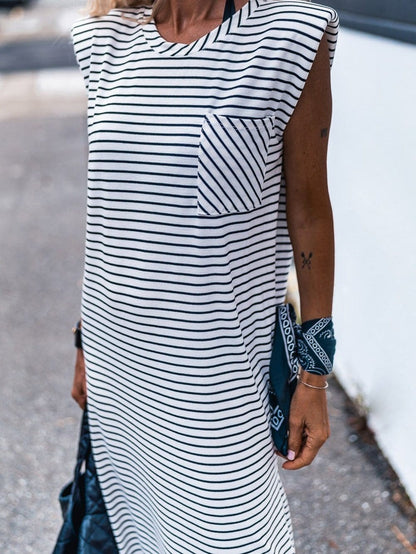 Chic Striped Sleeveless Maxi Dress with Shoulder Padding
