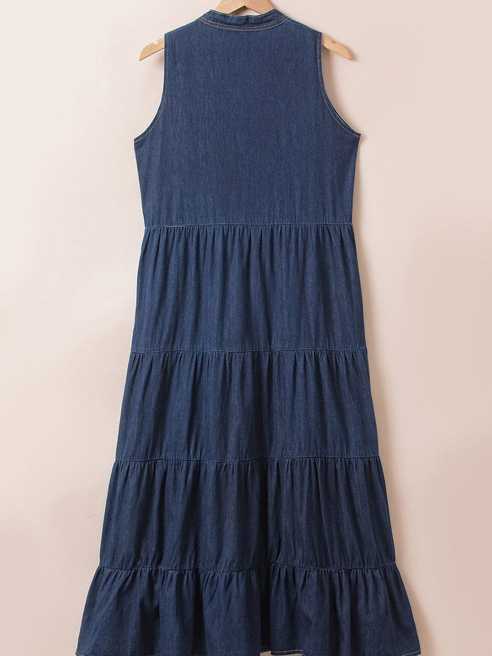 Chic Teal Tiered Chambray Maxi Dress with Sleeveless Style