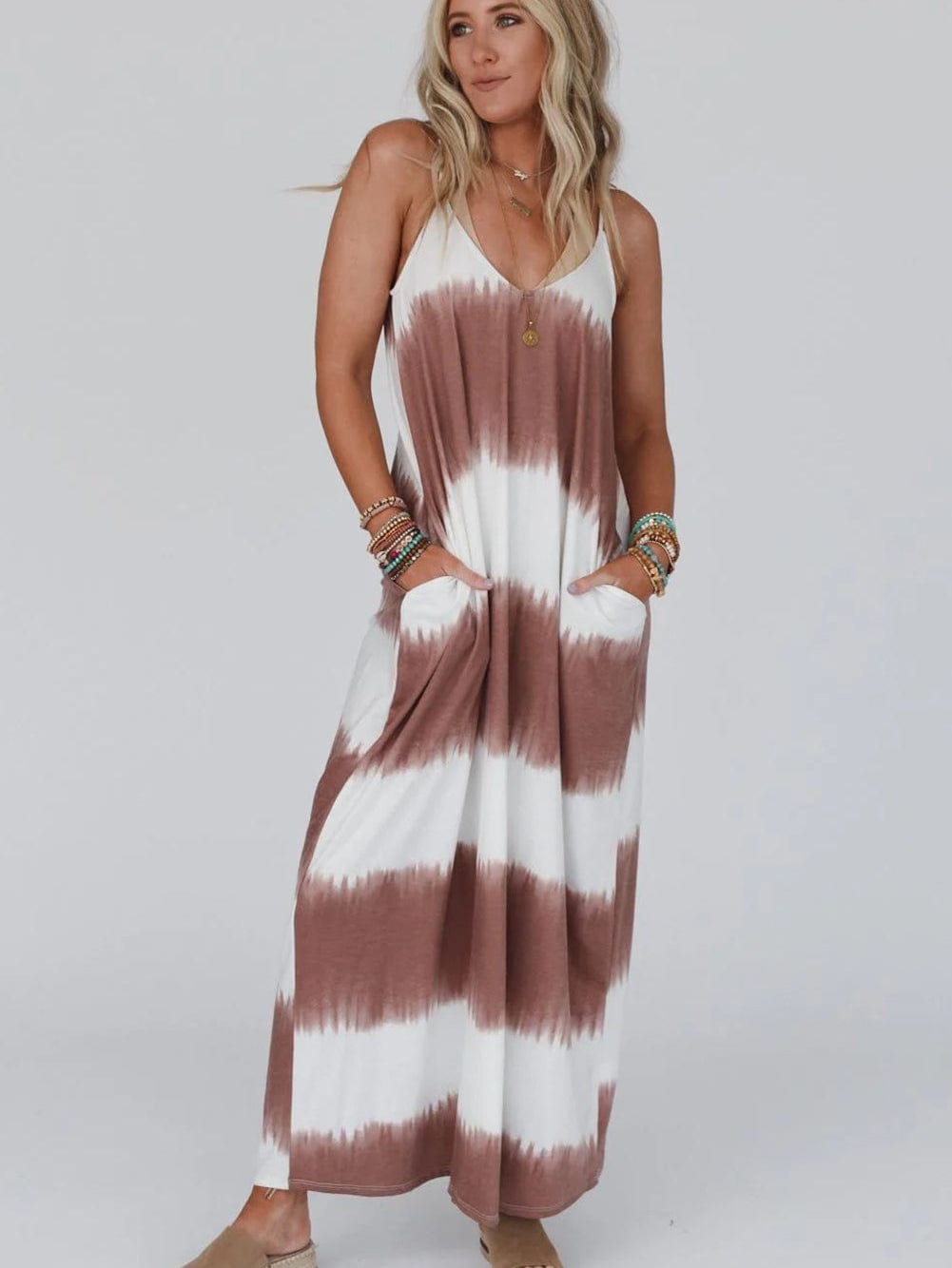 Chic White Striped Tie Dye Maxi Dress with Spaghetti Straps