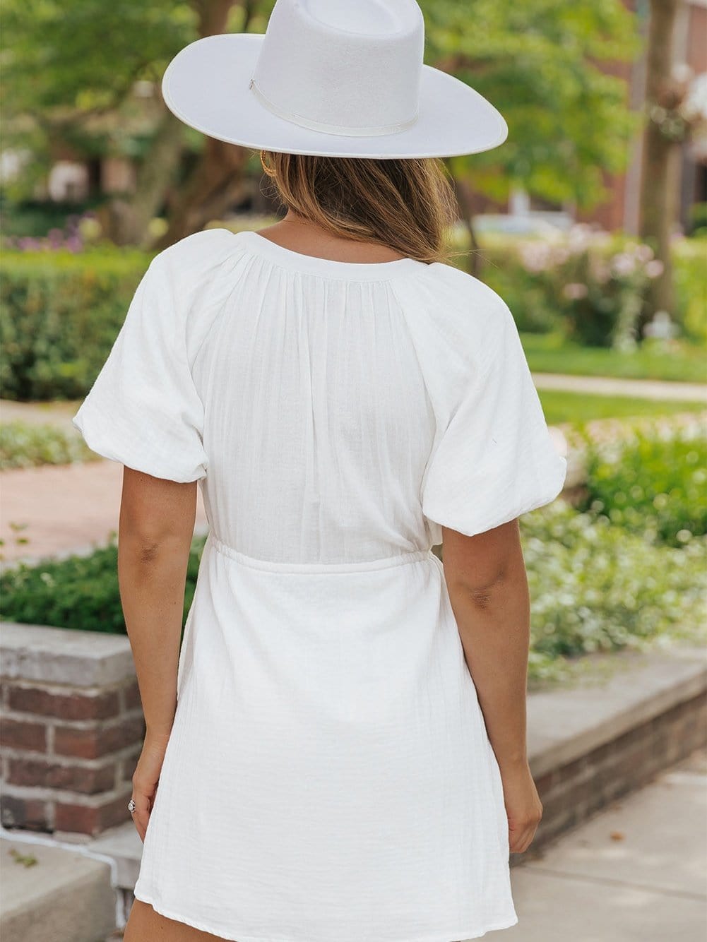 Classic White Cotton Dress with Puff Sleeves and Drawstring Waist