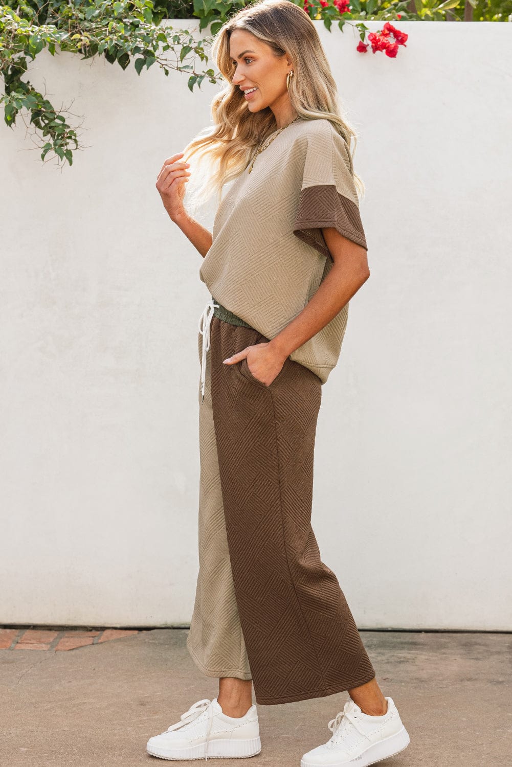 Colorblock Ribbed Textured Tee and Wide Leg Pants Set