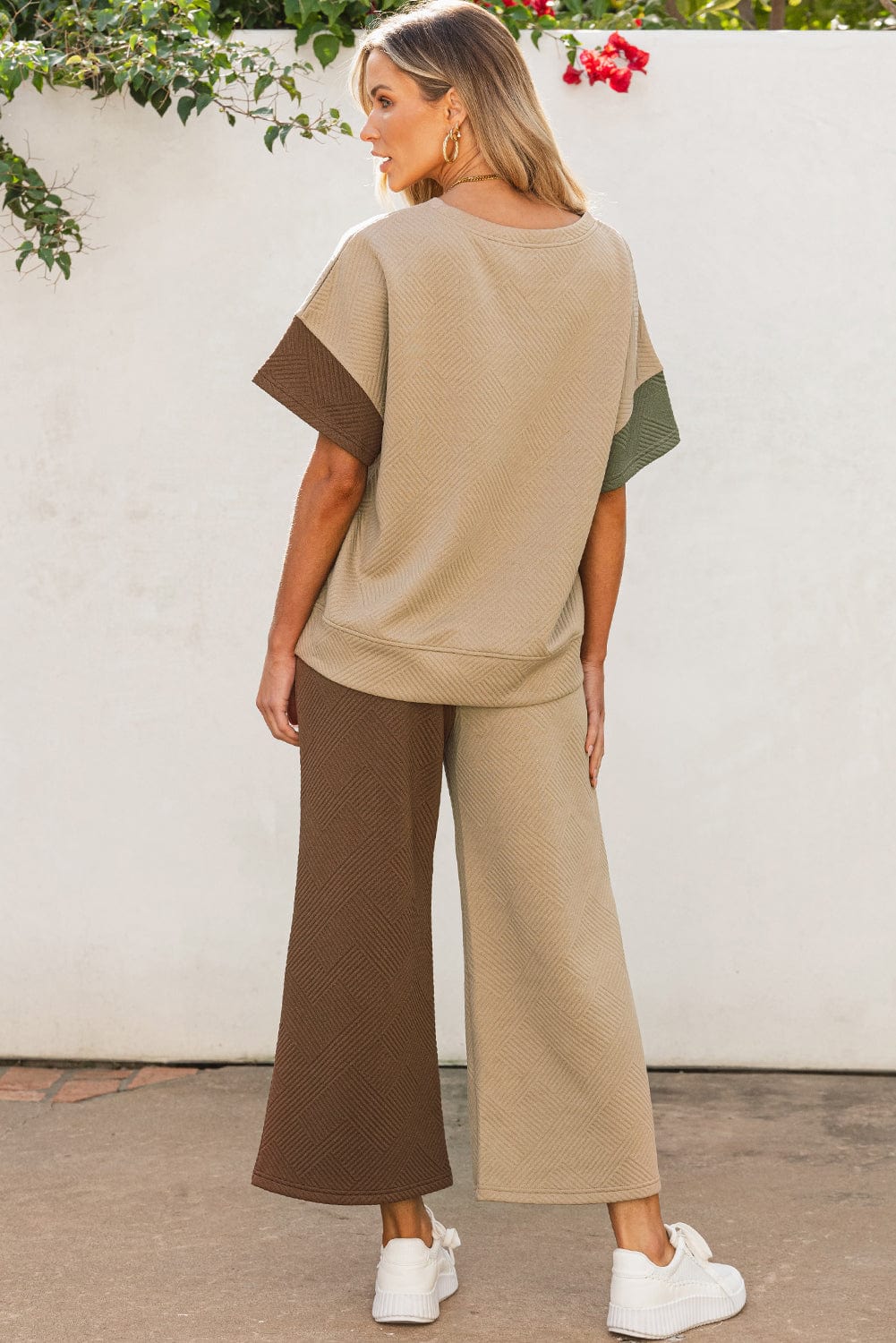 Colorblock Ribbed Textured Tee and Wide Leg Pants Set