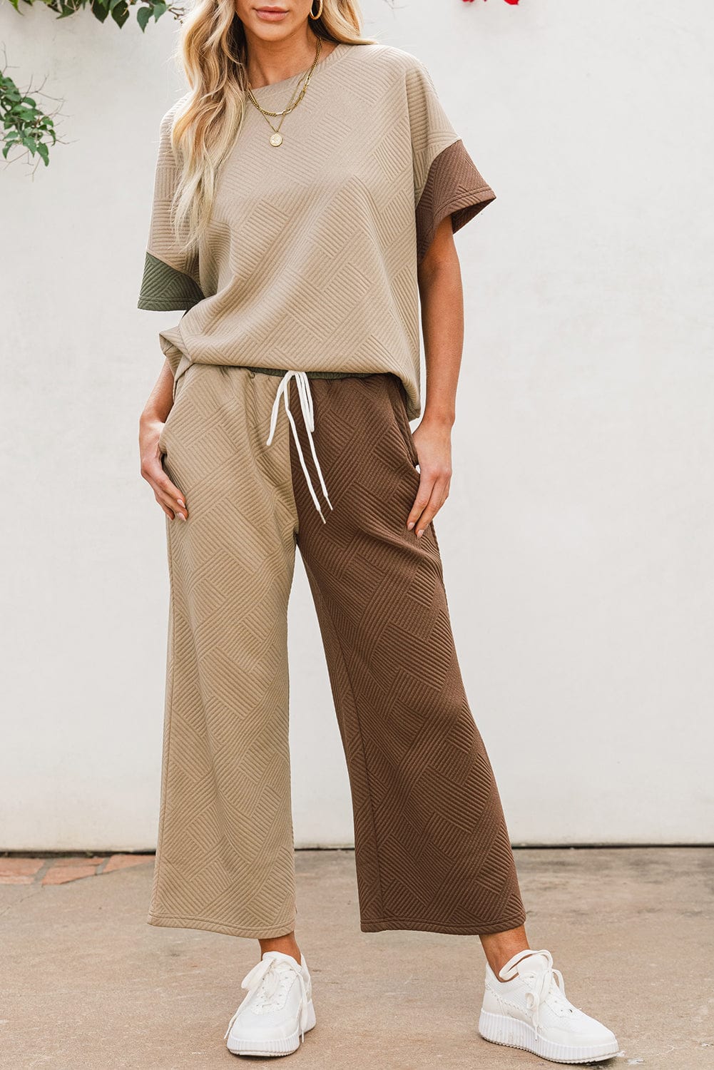 Colorblock Ribbed Textured Tee and Wide Leg Pants Set