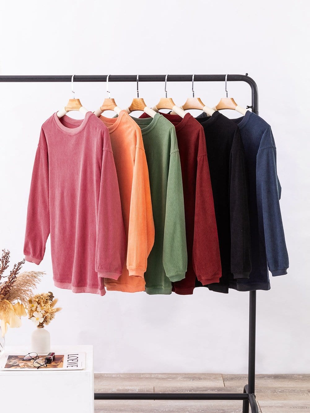 Cozy Green Corduroy Sweatshirt with Ribbed Details