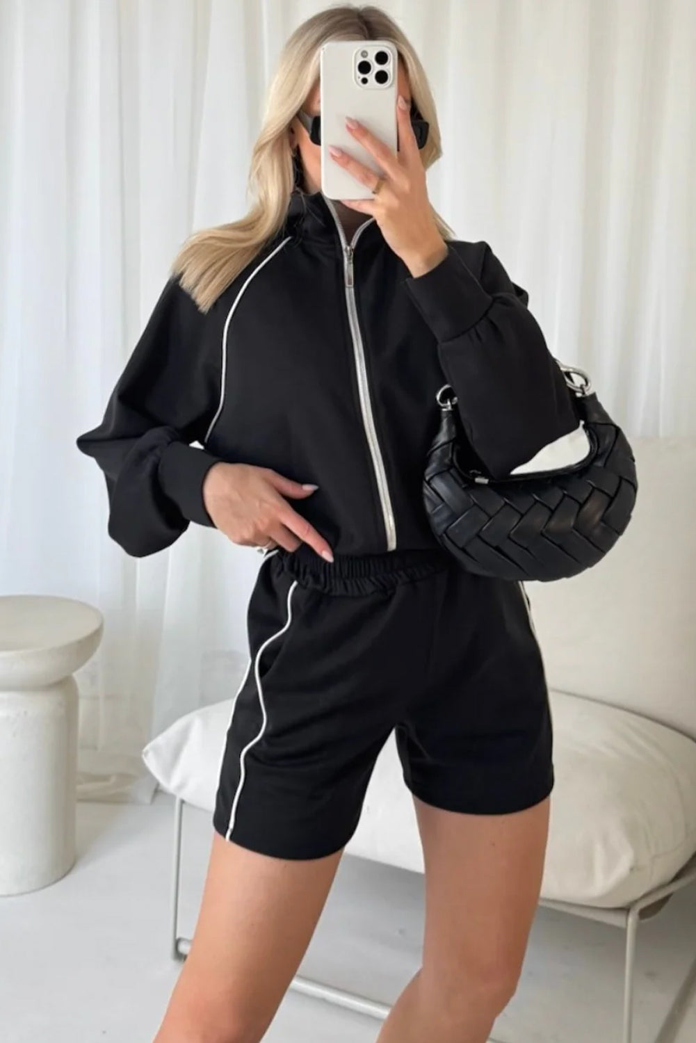 Black Contrast Piping Trim Zip Up Stand Neck Jacket Active Shorts 2pcs Outfit