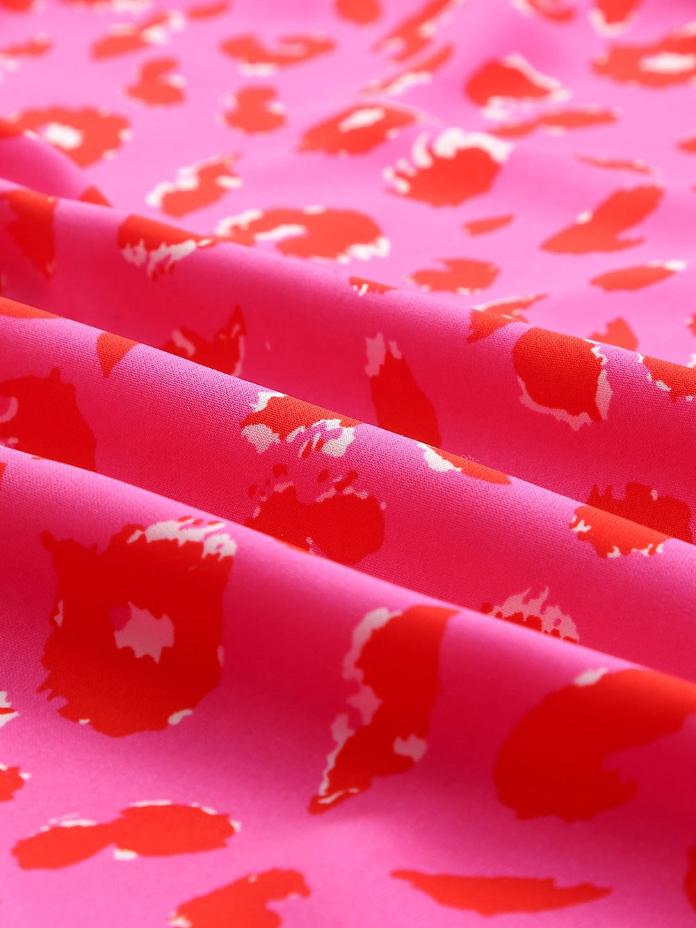 Leopard Print Plus Size Babydoll Dress with V Neck and Bubble Sleeves