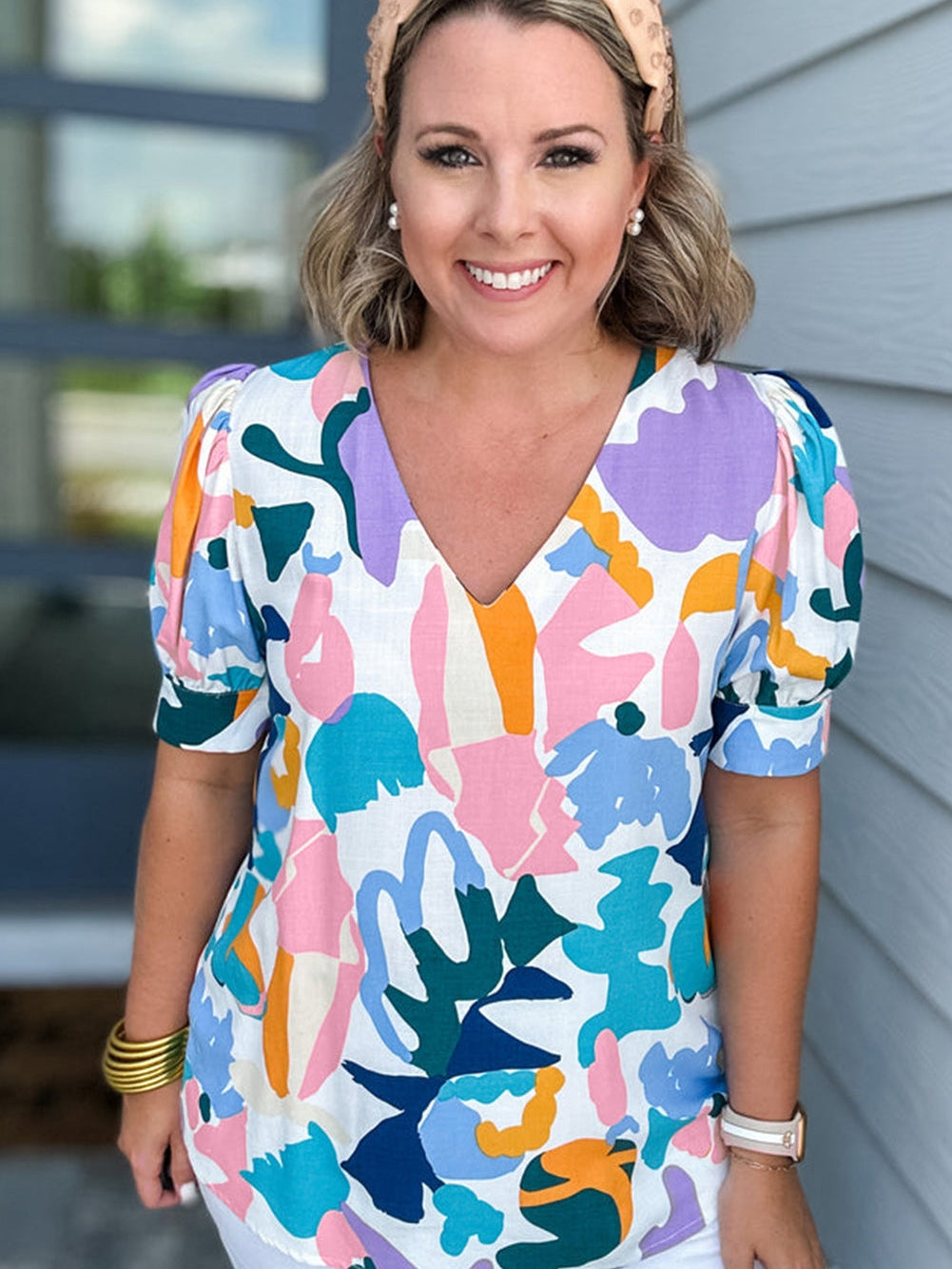 Sky Blue Geometric Print Puff Sleeve V Neck Top for Curvy Fashionistas