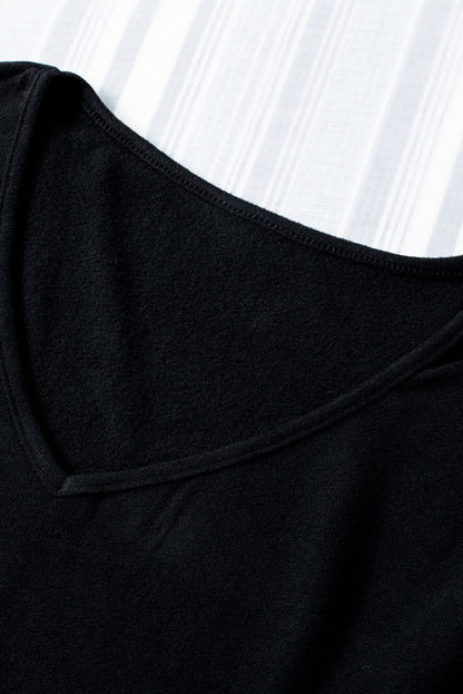 Elegant Black V-Neck Knit Top with Long Sleeves