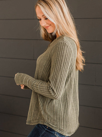 Jungle Green Ribbed Knit V-Neck Button-Up Top