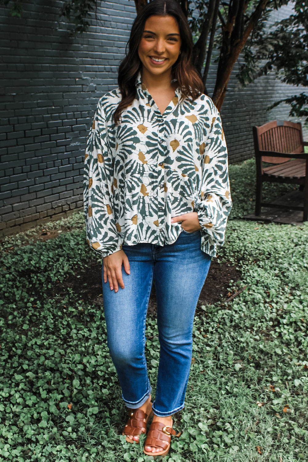 Green Abstract Floral Print Ruffle Hem Long Sleeve Shirt