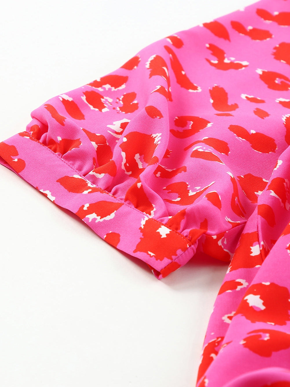 Leopard Print Plus Size Babydoll Dress with V Neck and Bubble Sleeves