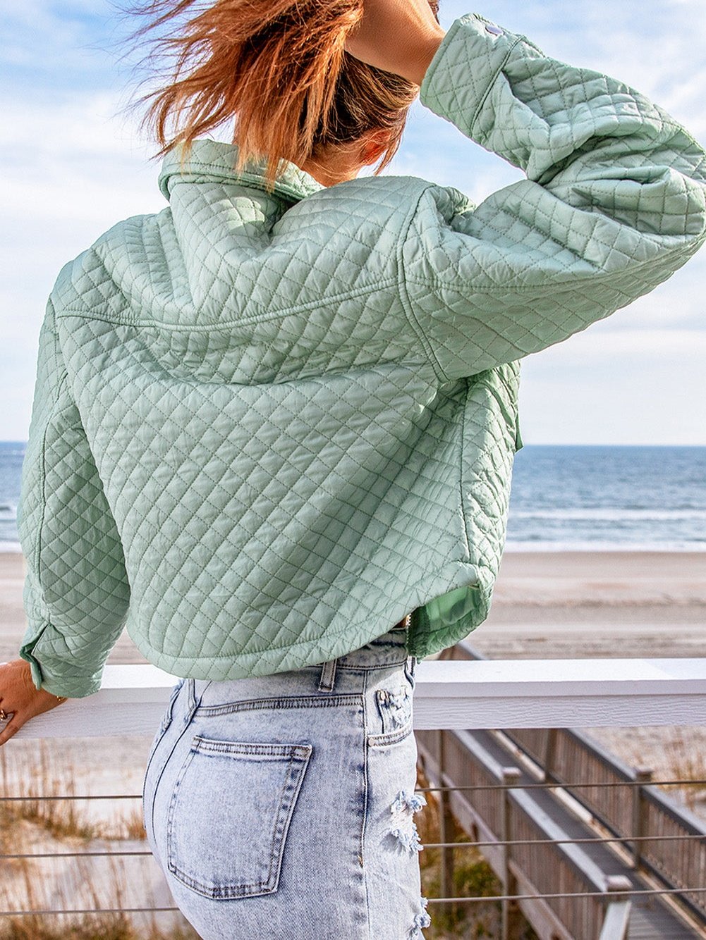 Green Quilted Zip-up Cropped Jacket with Chic Pockets
