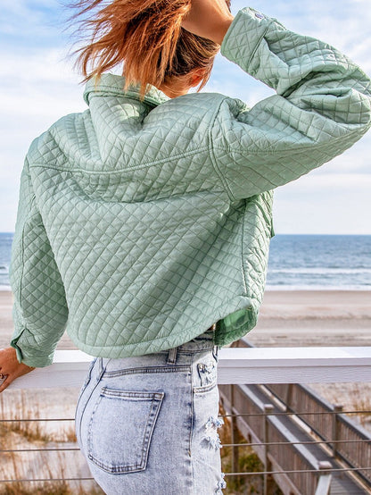 Green Quilted Zip-up Cropped Jacket with Chic Pockets