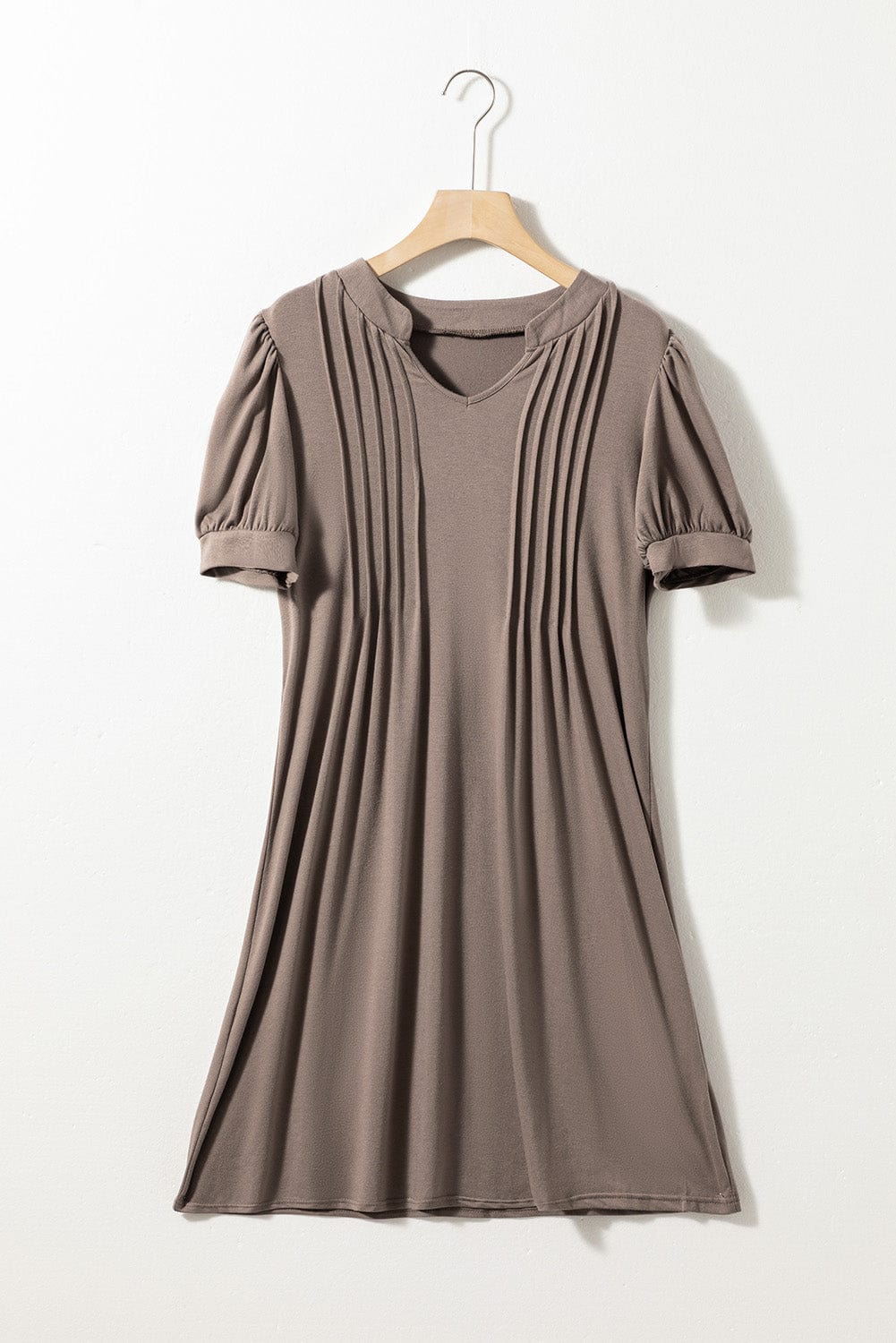 Desert Palm Pleated Notched Neck Puff Sleeve Shift Tee Dress