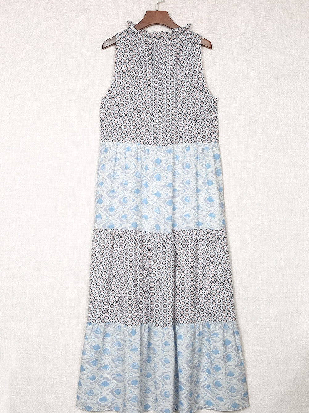 Diamond Blue Abstract Print V-Neck Sleeveless Maxi Dress