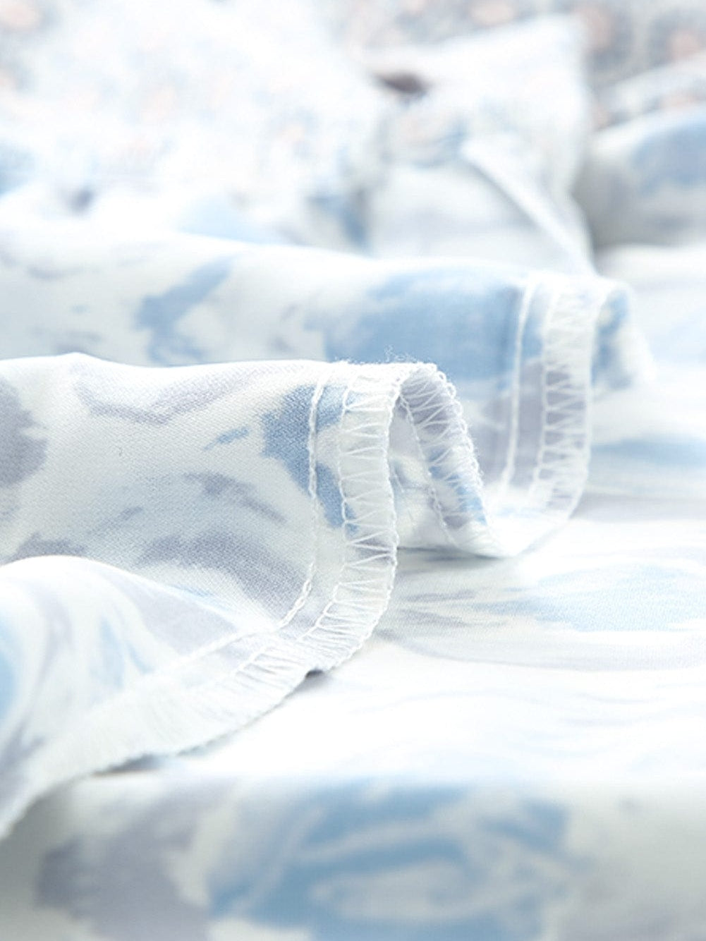 Diamond Blue Abstract Print V-Neck Sleeveless Maxi Dress