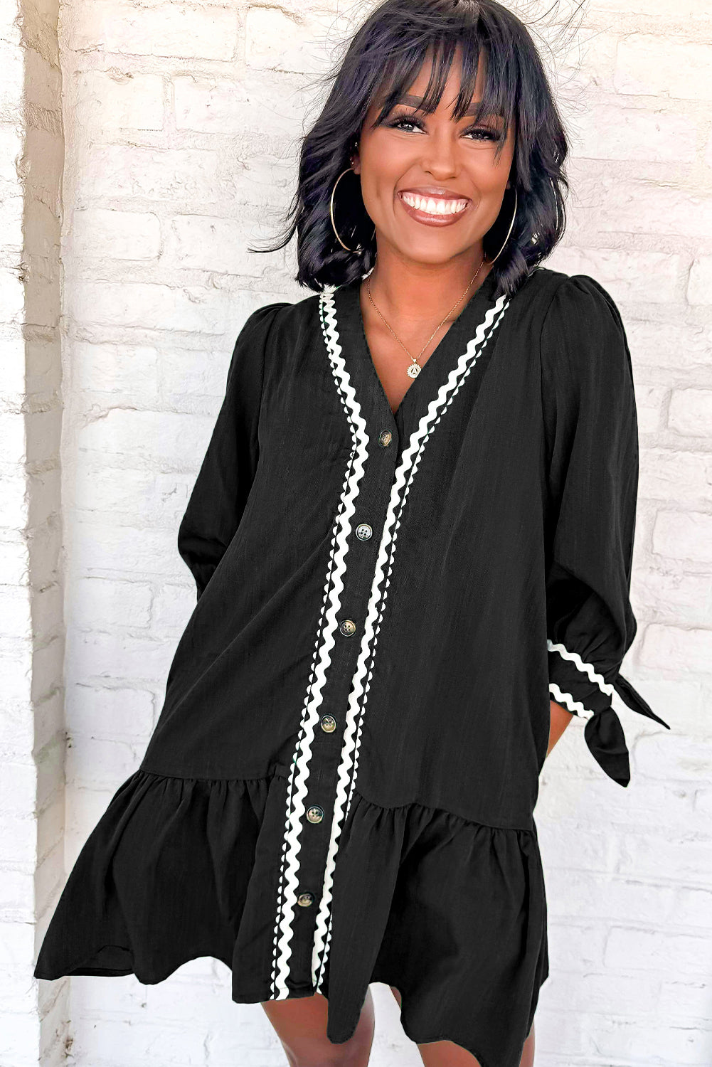 Black Contrast Ricrac Trim Button V Neck Knotted Bracelet Sleeve Shift Dress