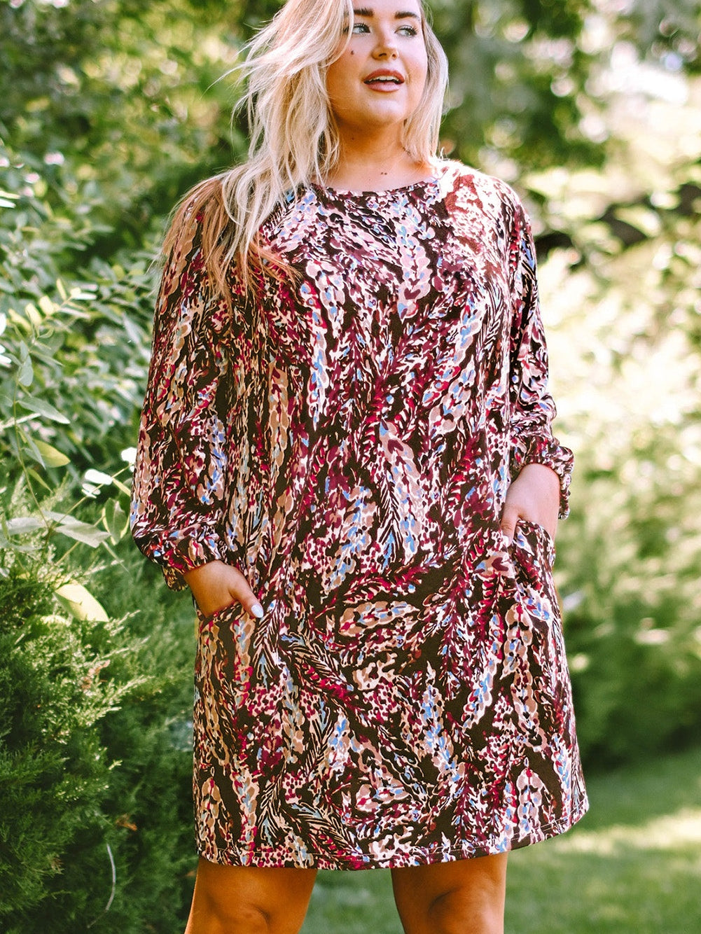 Flamboyant Crimson Curvy Floral Print Mini Dress