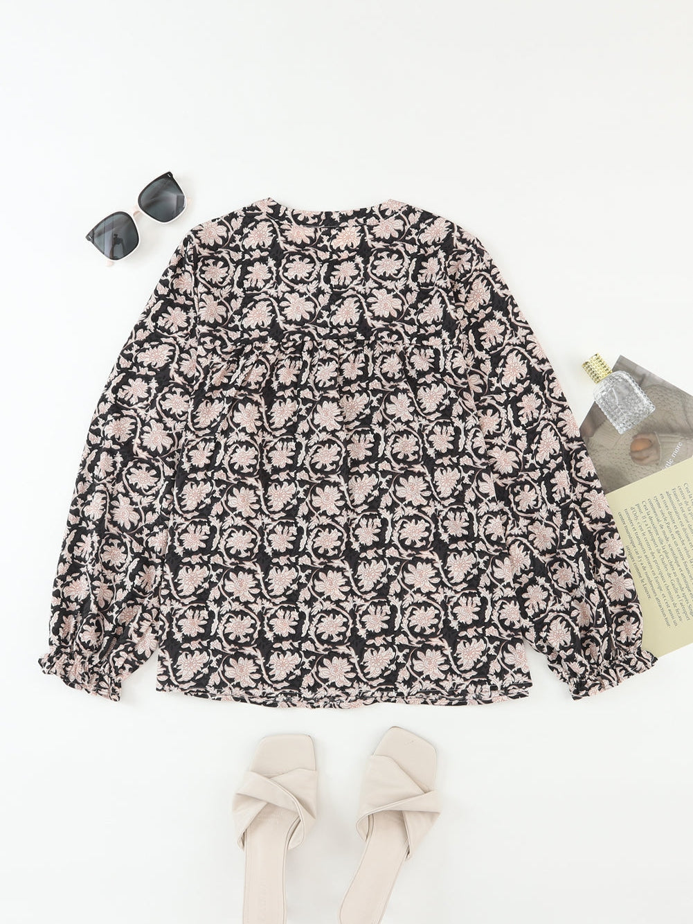 Elegant Black Floral V-Neck Pleated Blouse with Puff Sleeves