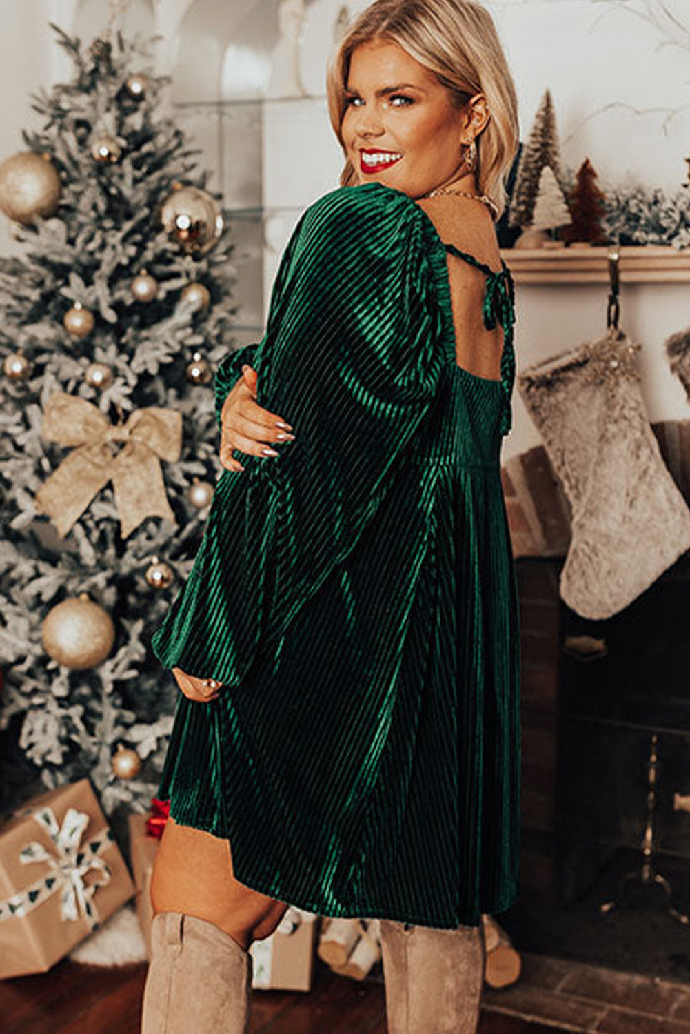 Blackish Green Textured Velvet Square Neck Bubble Sleeve Plus Mini Dress