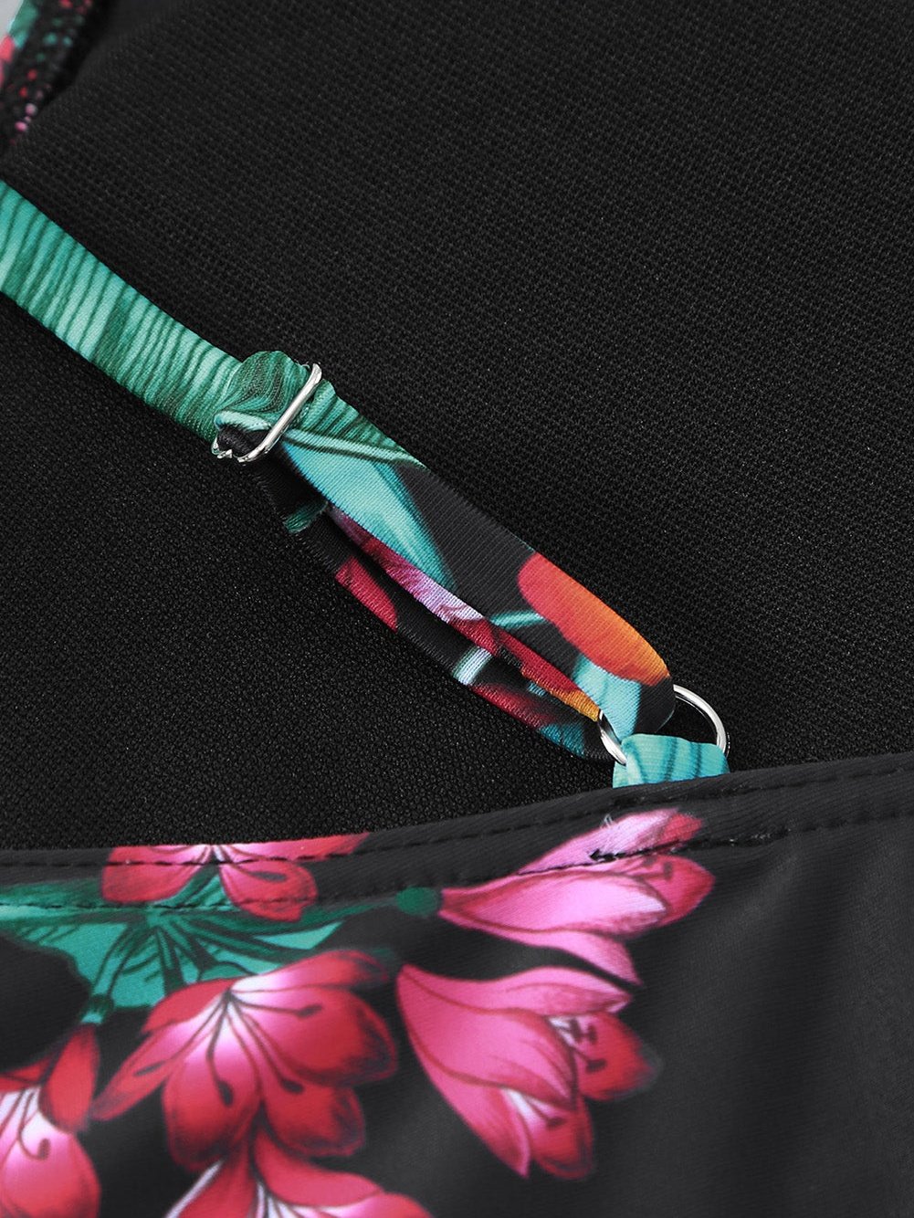 Fresh Floral High-Neck Tankini Set with Ruched Detail