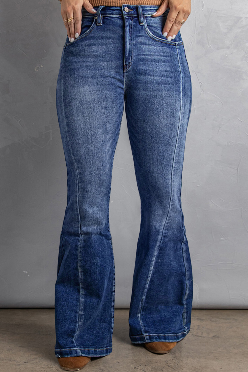 Vintage Washed Blue Flared Denim Jeans for Plus Size Women