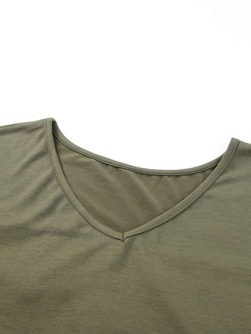 Emerald V-Neck Maxi Dress with Rolled Cuffs for Curvy Women