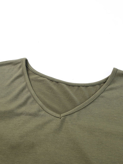 Emerald V-Neck Maxi Dress with Rolled Cuffs for Curvy Women