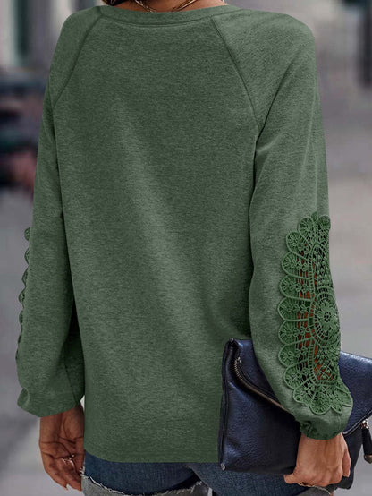 Green Crochet Lace Patch Raglan Sleeve Top with Elegant Crochet Detail