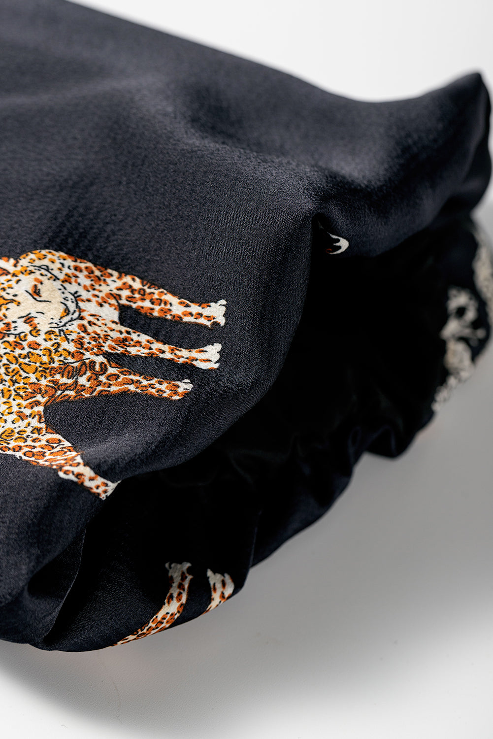 Cheetah Wonderland Plus Size Mini Dress with Puff Sleeve Flair