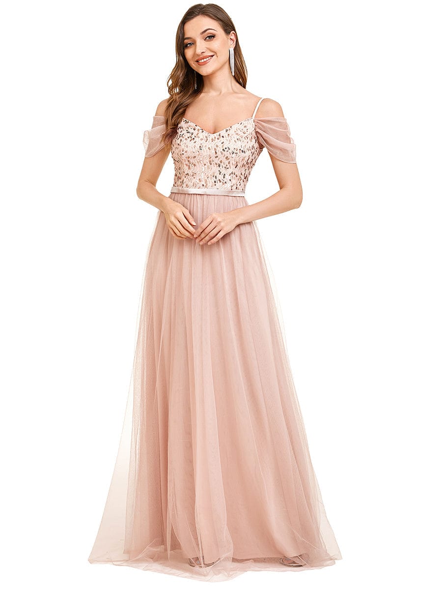 Elegant A-Line Tulle Bridesmaid Gown with Sweetheart Neckline