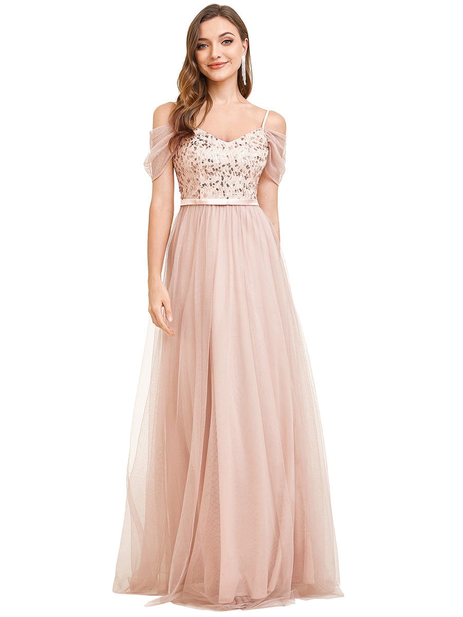 Elegant A-Line Tulle Bridesmaid Gown with Sweetheart Neckline